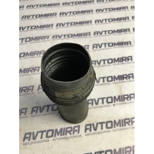 Пыльник заднего амортизатора Kia Ceed 2010-2012 553162R000